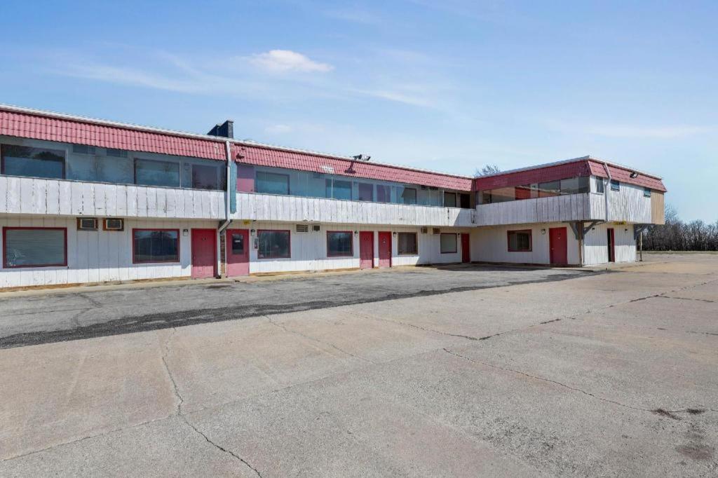 Hotel O Oskaloosa - Hwy 63/92 المظهر الخارجي الصورة